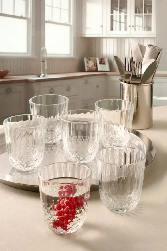 Diony Glass Tumbler Set - 6 Clear Glasses - Image 3