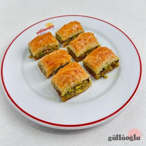 Gulluoglu's famous Turkish Pistachio Baklava 14 pieces (1.1 lb-500gr), daily fresh shipment from Istanbul/Turkey